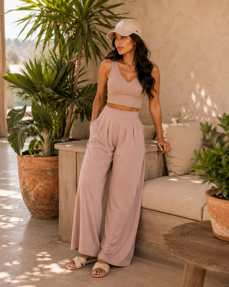 Look de fin de semana con el Palazzo y gorra.